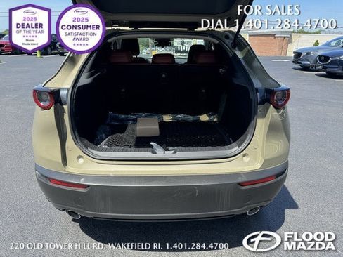 New 2025 MAZDA CX-30 Carbon image 17