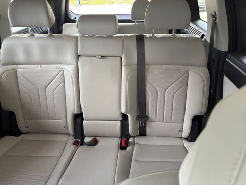Used 2025 Hyundai Santa Fe SEL FWD image 41