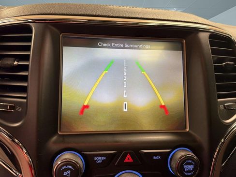 Used 2015 Jeep Grand Cherokee Overland AWD/4WD image 19