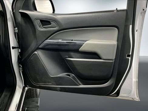Used 2019 Chevrolet Colorado W/T w/ WT Convenience Package RWD image 27