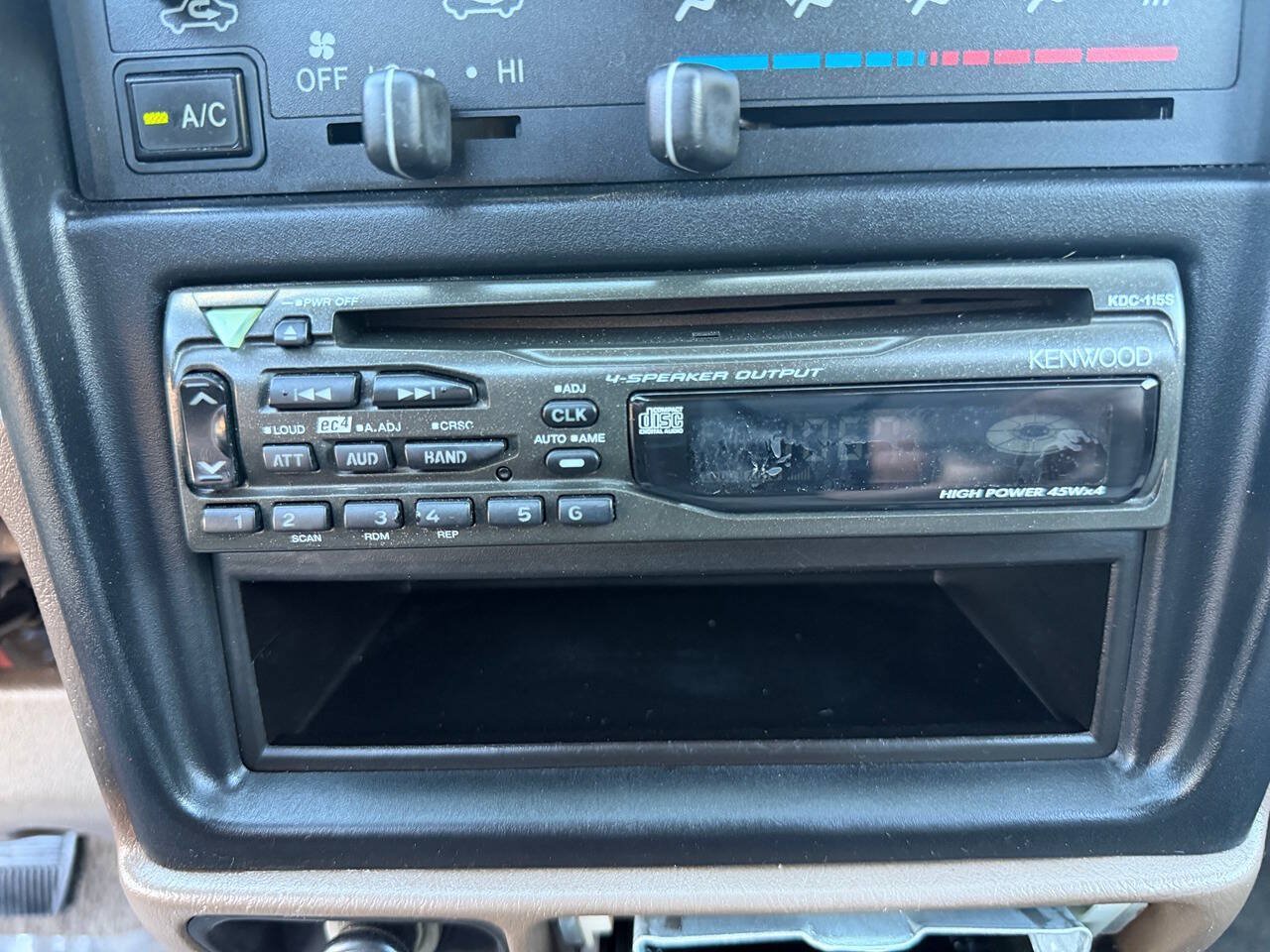 Used 1995 Toyota Tacoma 4x4 Regular Cab image 25