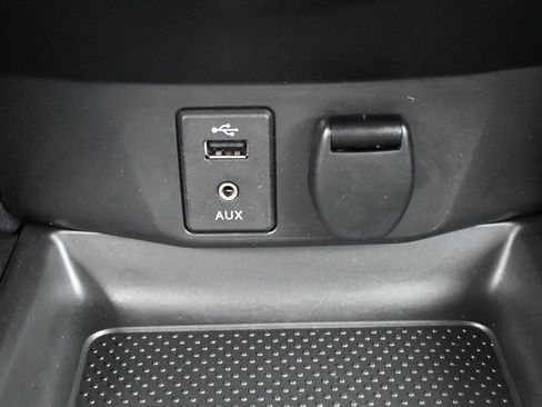 Used 2017 Nissan Rogue Sport SV w/ SV Premium Package image 25