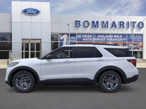 New 2026 Ford Explorer Active w/ Active Comfort Package image 3