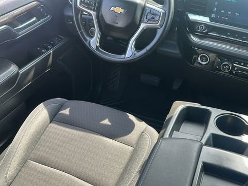 Used 2023 Chevrolet Silverado 1500 LT image 24