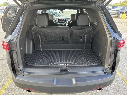 Certified 2023 Chevrolet Traverse LT w/ LT Premium Package AWD/4WD image 21