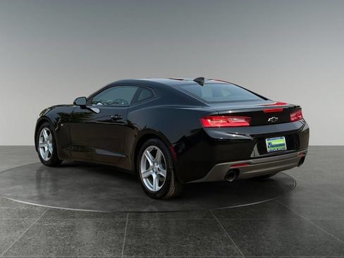 Used 2017 Chevrolet Camaro LT w/ Technology Package RWD image 7
