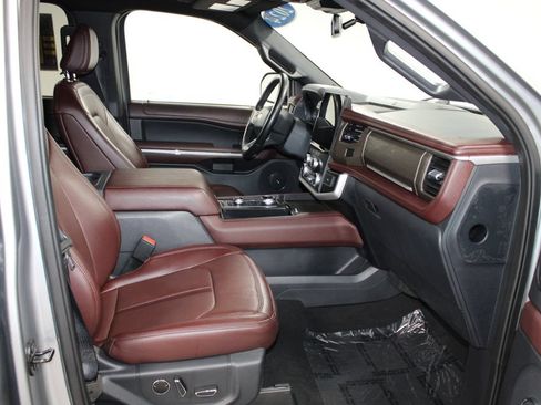 Used 2024 Ford Expedition Max Limited AWD/4WD image 30