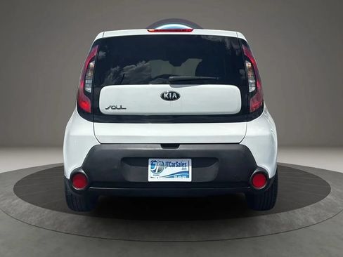 Used 2016 Kia Soul FWD image 12