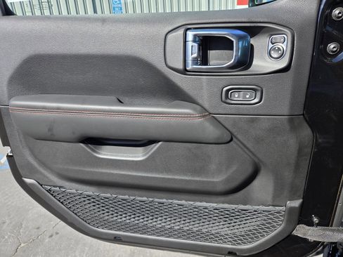 New 2025 Jeep Gladiator Rubicon image 23