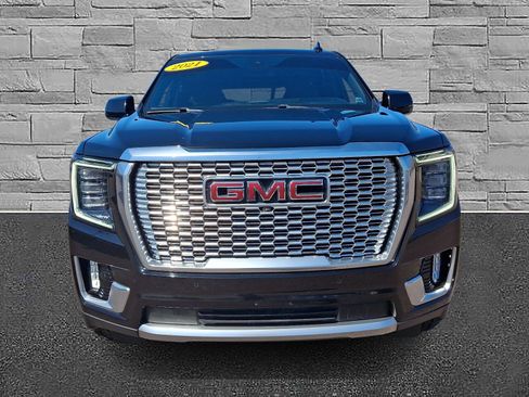 Used 2021 GMC Yukon Denali image 3