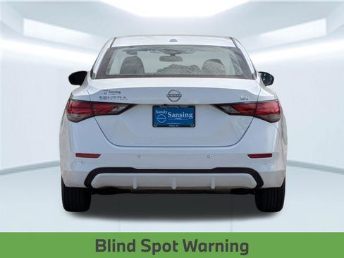 Used 2024 Nissan Sentra SV FWD image 6