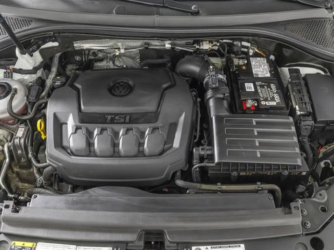 Used 2019 Volkswagen Tiguan SE w/ Panoramic Sunroof Package image 50