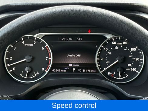 Used 2024 Nissan Rogue SV image 31