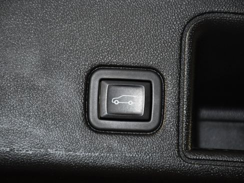 Used 2024 GMC Terrain SLT AWD/4WD image 53