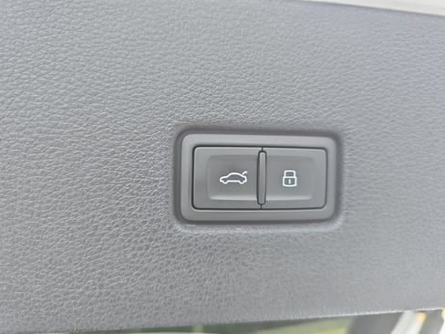 Used 2023 Audi SQ8 Prestige w/ Prestige Package AWD/4WD image 30