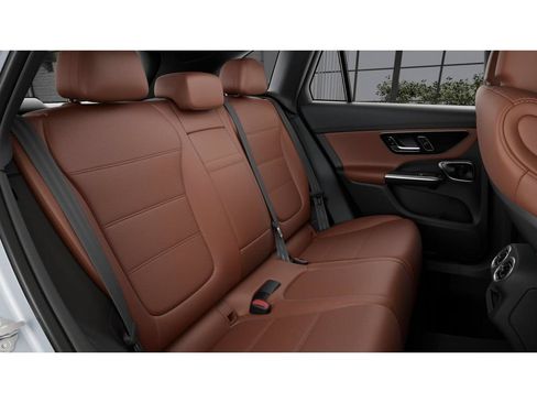 New 2027 Mercedes-Benz GLC 350e 4MATIC image 5