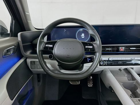 Used 2023 Hyundai Ioniq 6 Limited image 18