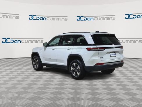 Used 2022 Jeep Grand Cherokee Limited 4xe w/ Luxury Tech Group II AWD/4WD image 6
