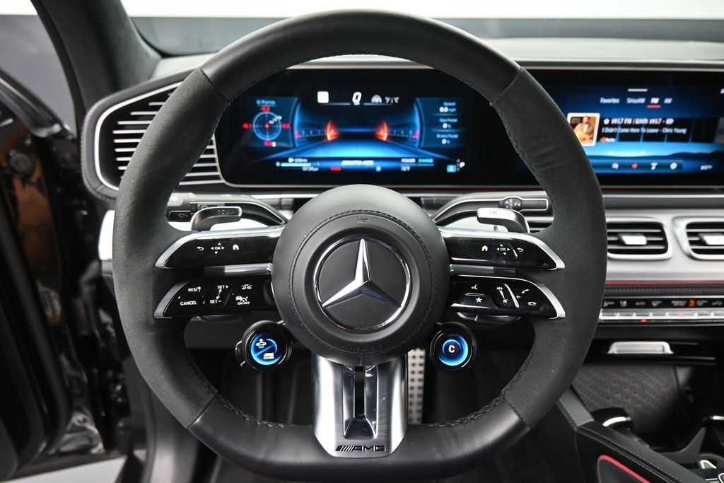 Used 2025 Mercedes-Benz GLS 63 AMG 4MATIC image 10