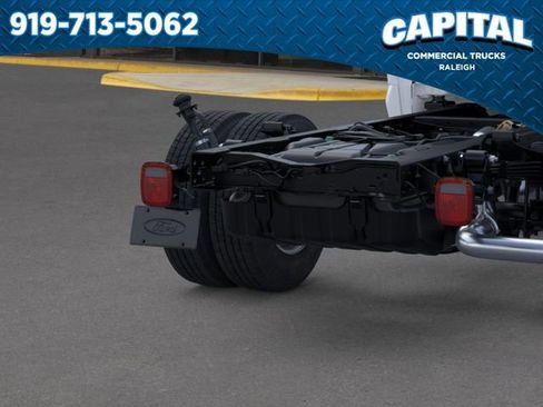 New 2026 Ford F350 XL w/ XL Chrome Package image 21