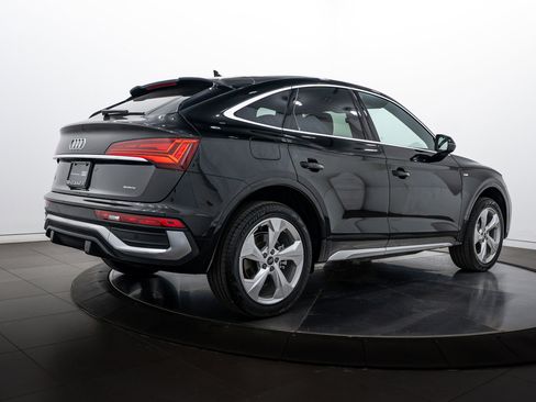 Certified 2025 Audi Q5 2.0T Premium Plus w/ Premium Plus Package image 4