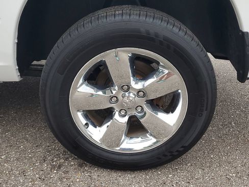 Used 2019 RAM 1500 ST w/ SXT Plus Group AWD/4WD image 6