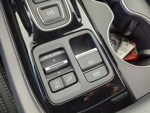 New 2025 Honda Pilot Touring image 28