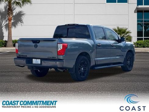Used 2018 Nissan Titan SV w/ SV Convenience Package RWD image 6