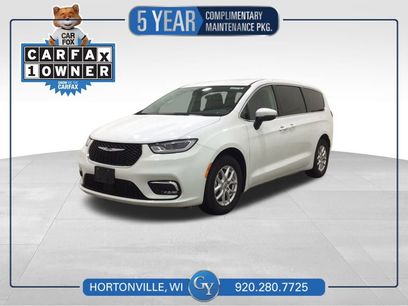 Used 2023 Chrysler Pacifica Touring-L