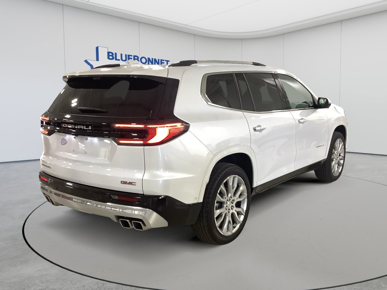 Used 2024 GMC Acadia Denali w/ Super Cruise Package FWD image 5