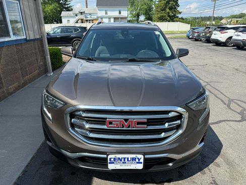 Used 2019 GMC Terrain SLT w/ Preferred Package AWD/4WD image 2