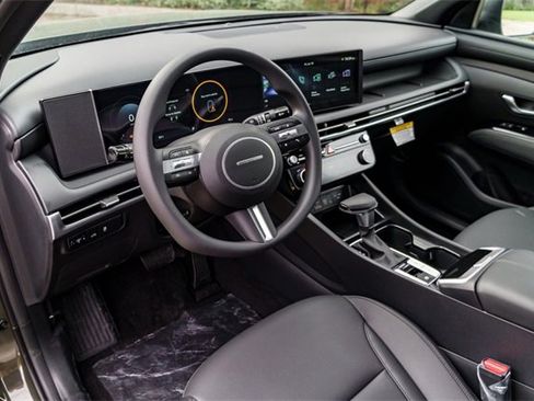 New 2025 Hyundai Santa Cruz SEL image 8