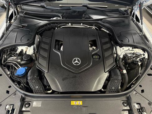Used 2019 Mercedes-Benz S 560 Sedan image 36