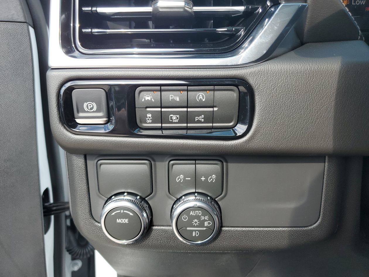 New 2026 GMC Yukon Denali RWD image 29