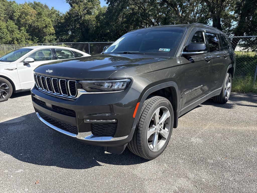Used 2022 Jeep Grand Cherokee L Limited w/ MOPAR Finishing Package AWD/4WD image 3