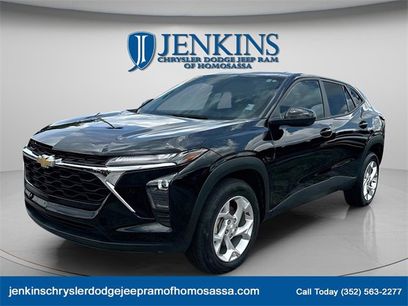 Used 2024 Chevrolet Trax LS w/ LS Convenience Package