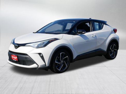 Used 2020 Toyota C-HR Limited image 3