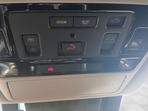 Used 2024 Toyota Grand Highlander Limited image 20