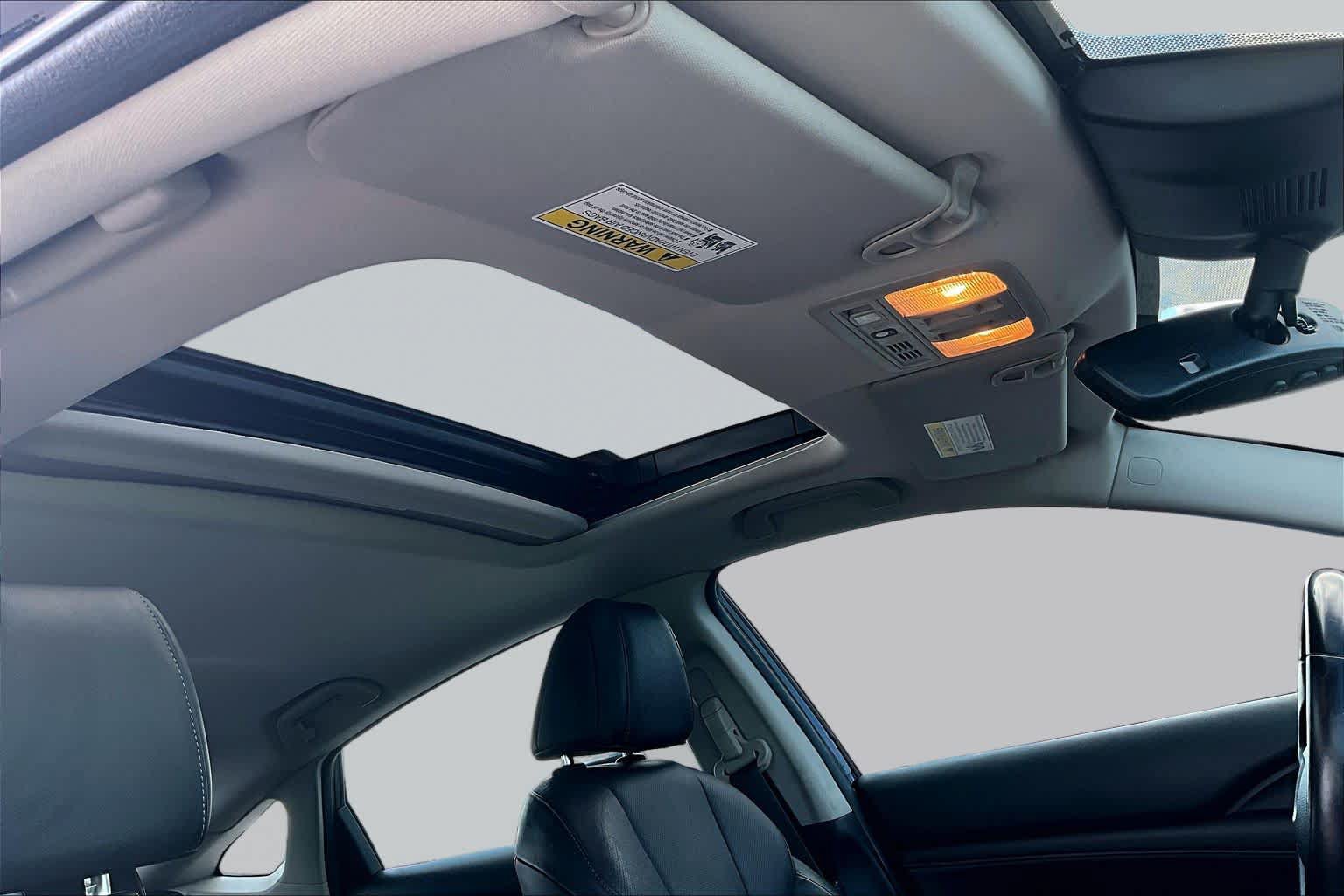 Used 2019 Honda Insight Touring image 13