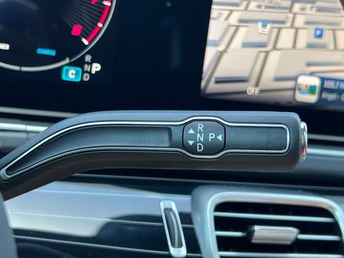 Used 2025 Mercedes-Benz GLS 580 GLS 580 image 15