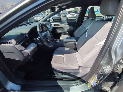 Certified 2025 Toyota Camry SE image 8