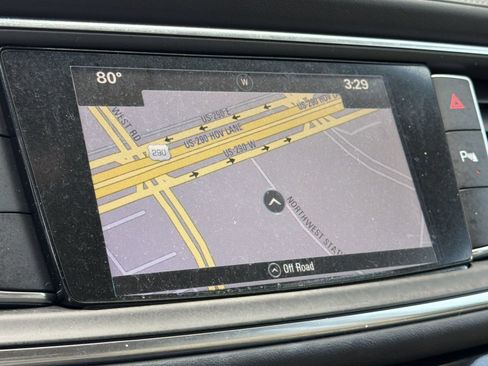 Certified 2018 Buick Enclave Essence FWD image 28