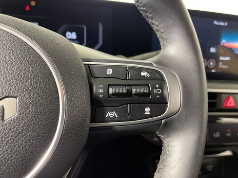 Used 2025 Kia K5 EX FWD image 29