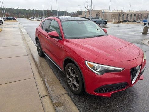 Used 2022 Alfa Romeo Stelvio Ti image 23