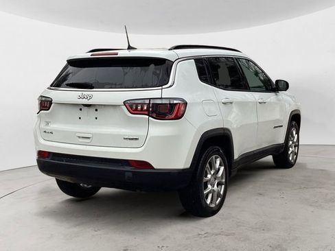 Certified 2022 Jeep Compass Latitude image 5