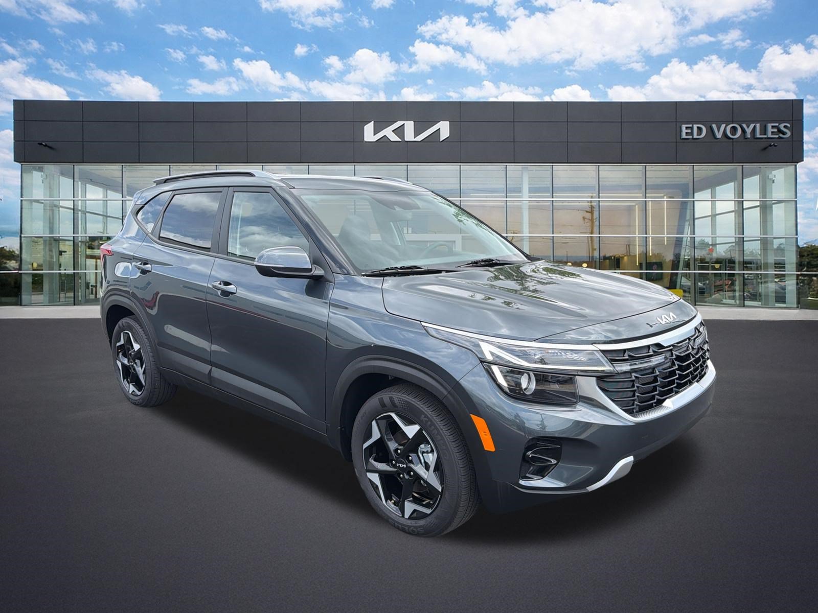 Certified 2025 Kia Seltos S FWD image 1