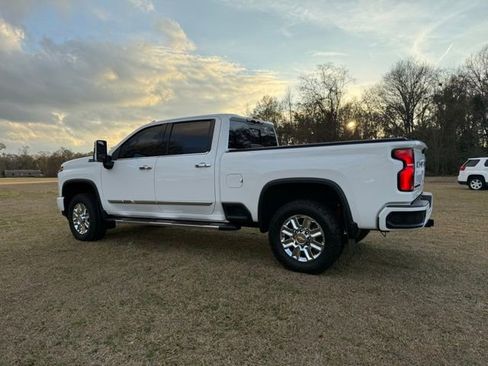 Used 2024 Chevrolet Silverado 3500 High Country image 5