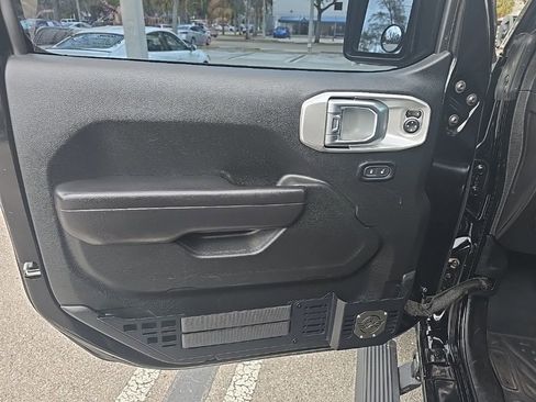 Used 2020 Jeep Wrangler Unlimited Sport S image 18