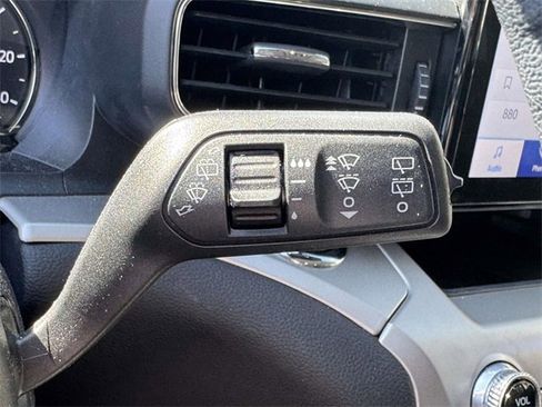 Used 2022 Ford Explorer XLT w/ Equipment Group 202A image 25