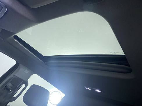 Certified 2024 Chevrolet Silverado 1500 LTZ w/ LTZ Premium Package image 10